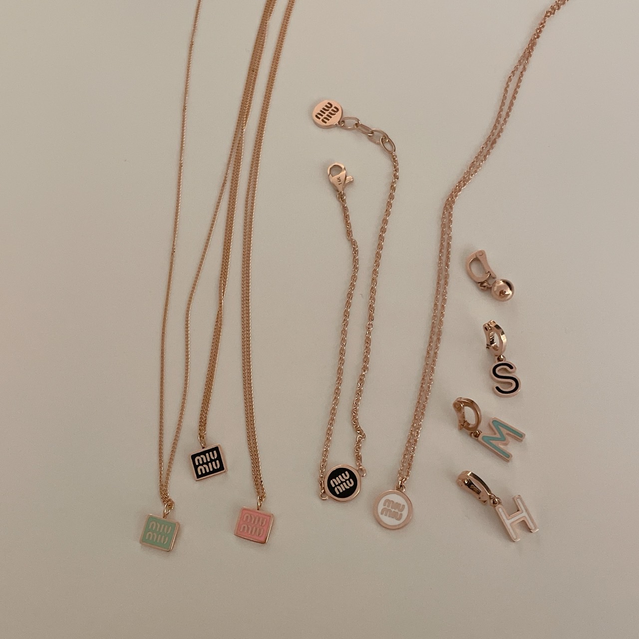 #미우미우 원형목걸이