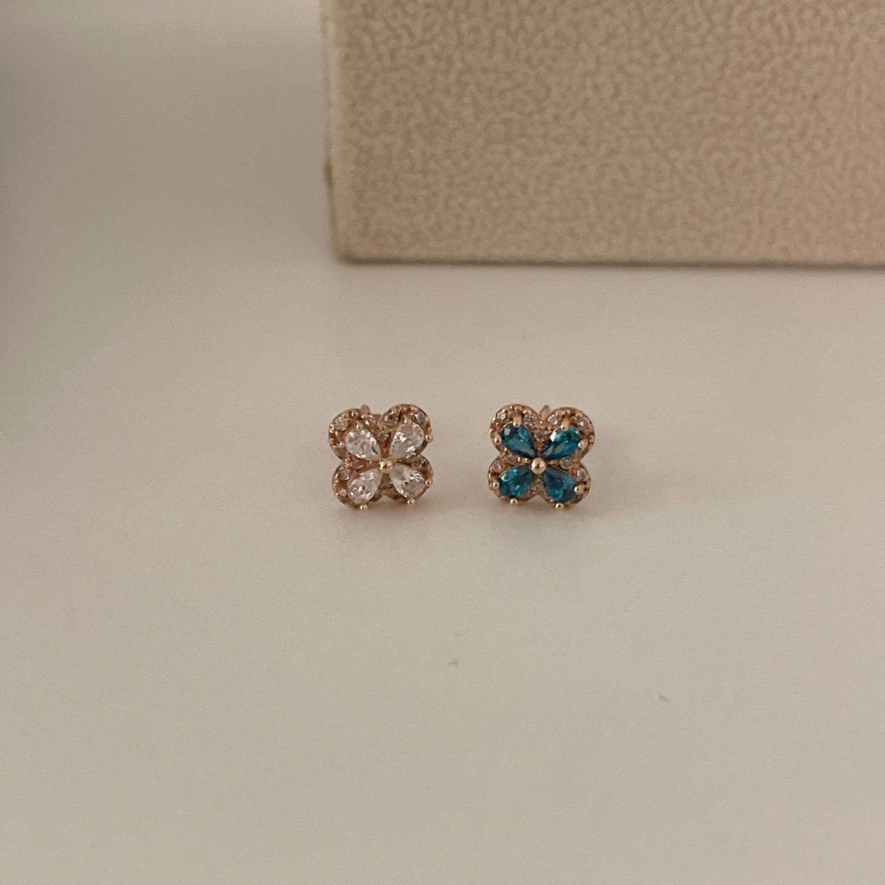 #피어싱 크로바