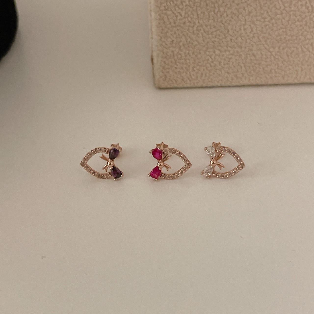 #피어싱 하트리본